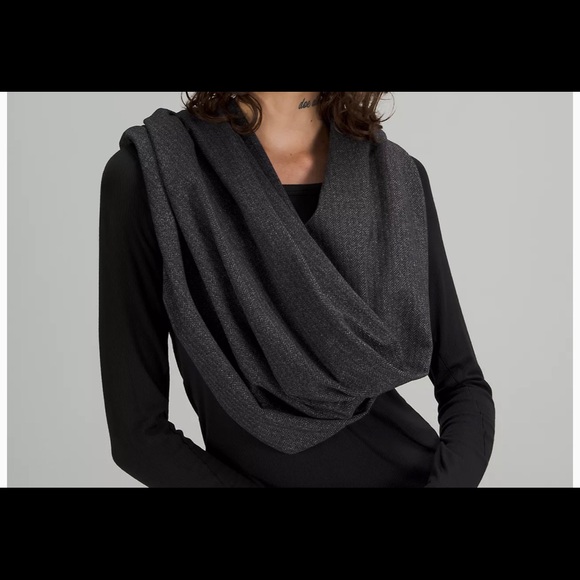 Lululemon Vinyasa Wrap - Picture 1 of 10